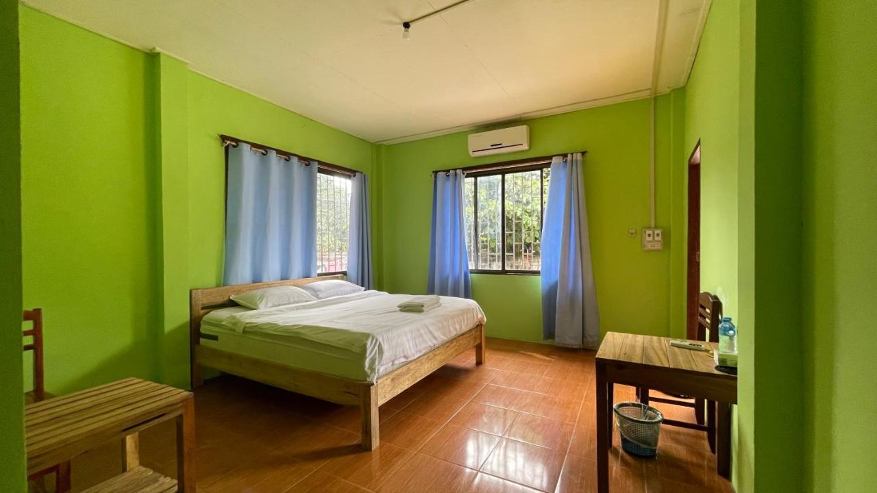 Hotel Sokxay Guerthouse Vang Vieng Esterno foto